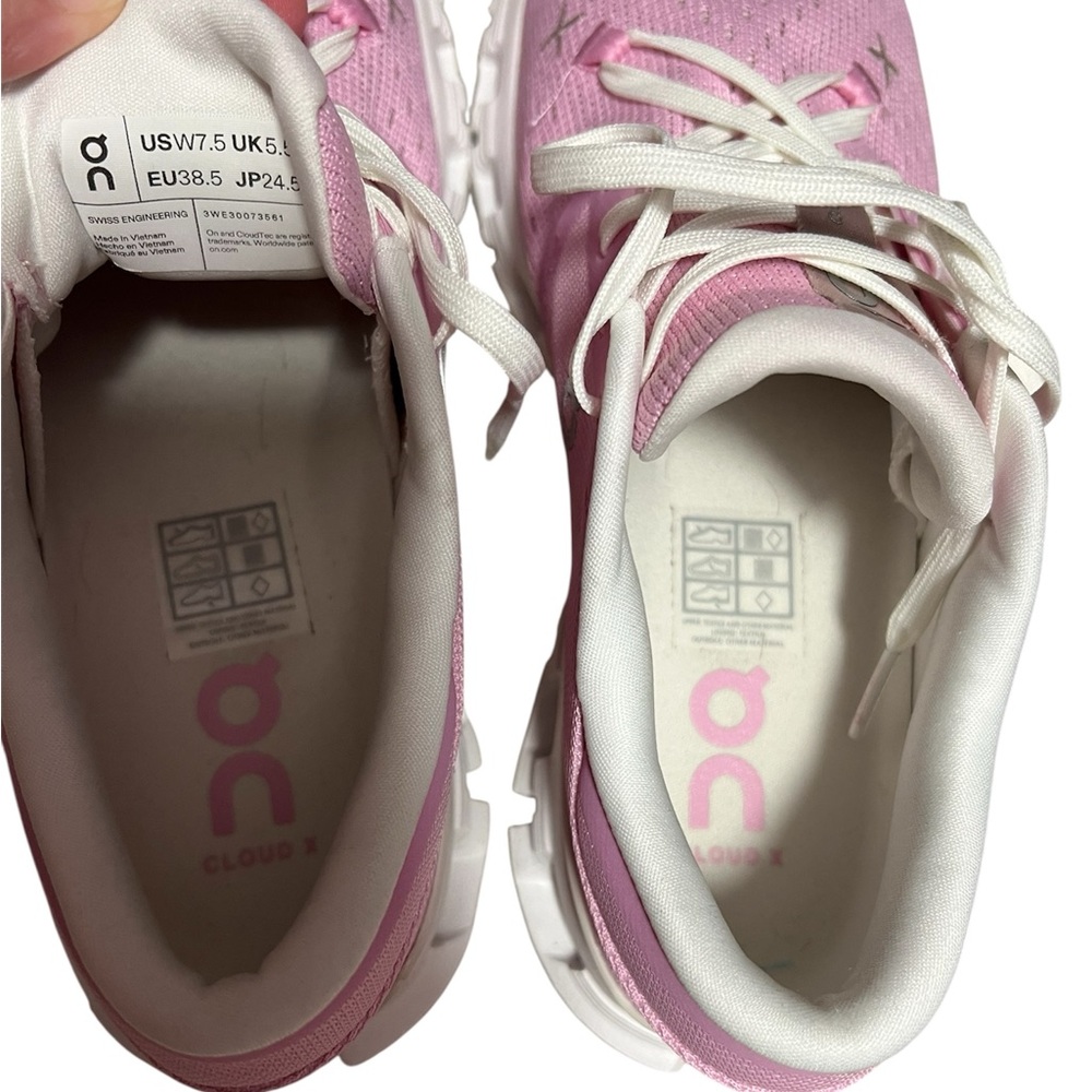 New On Cloud X 4 Sneakers - Size 7.5M - Picture 9 of 9